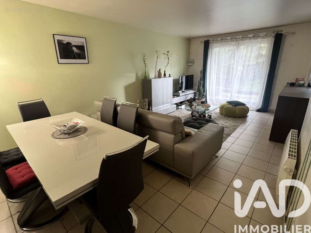 Photo 2 - Appartement à THIAIS