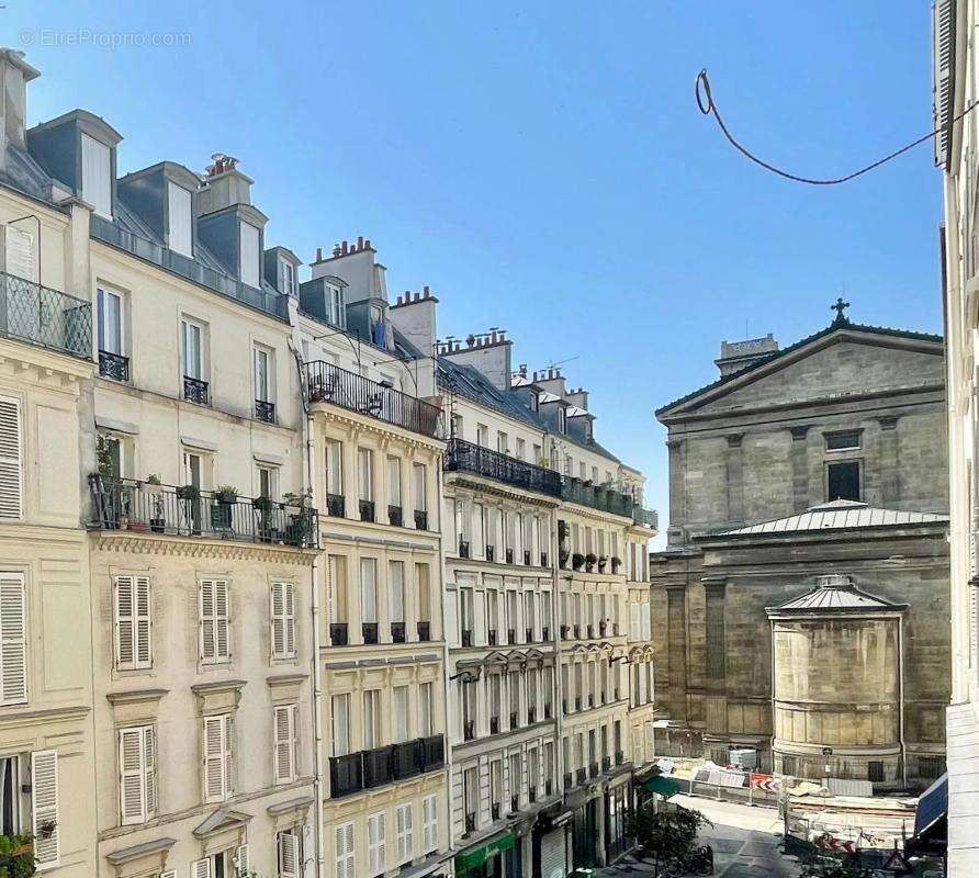 Appartement à PARIS-10E