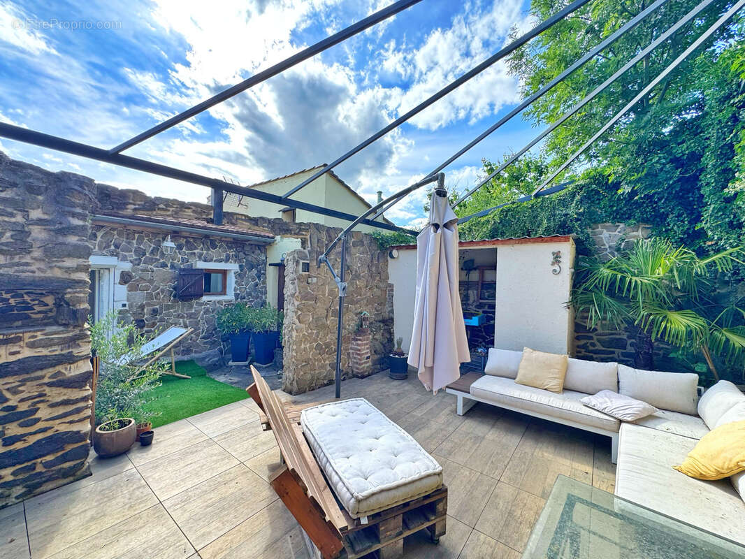 Maison à CHAUSSAN