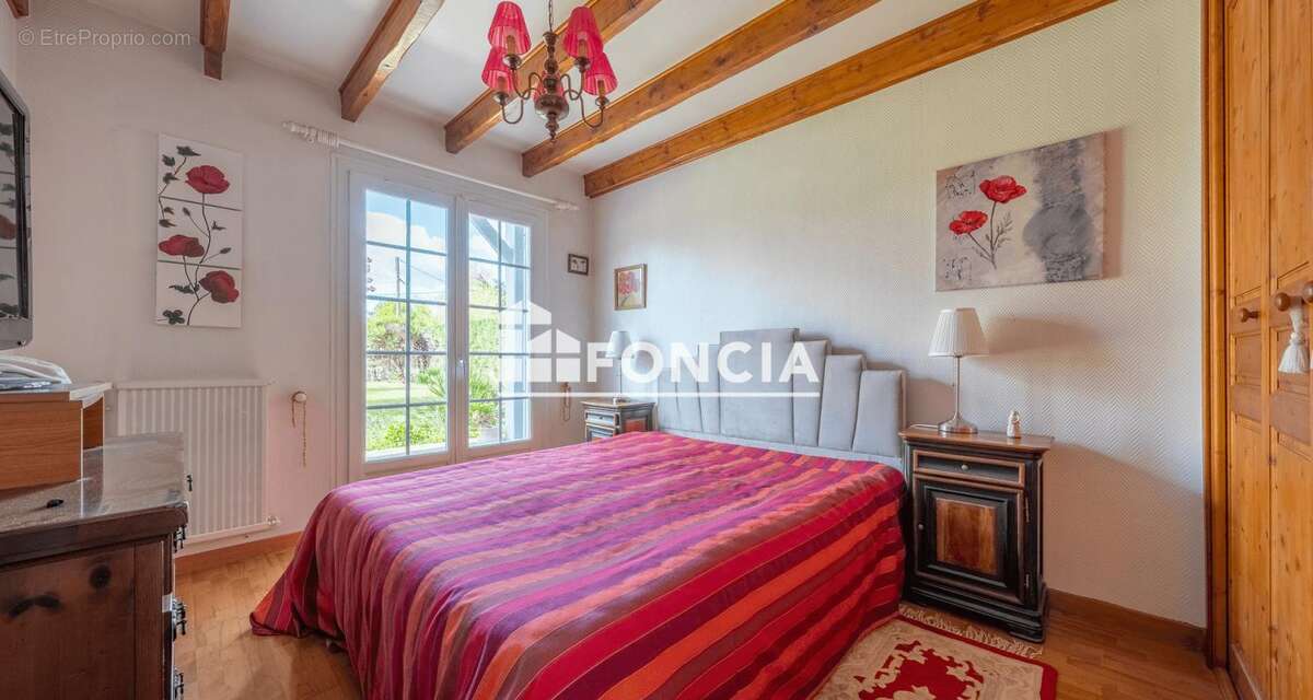 Maison à BLANQUEFORT