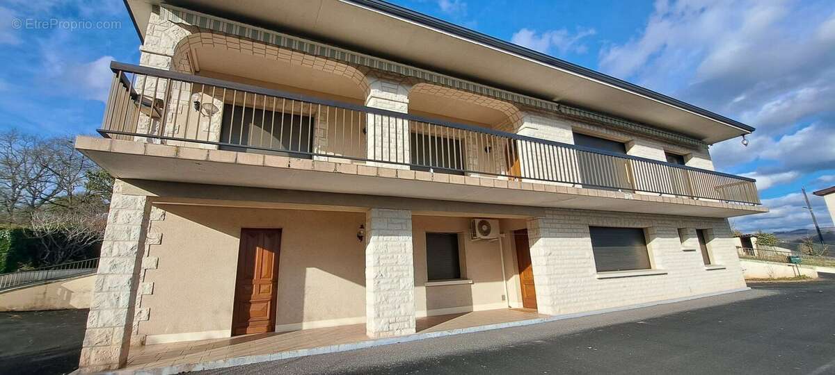 Maison à OBJAT