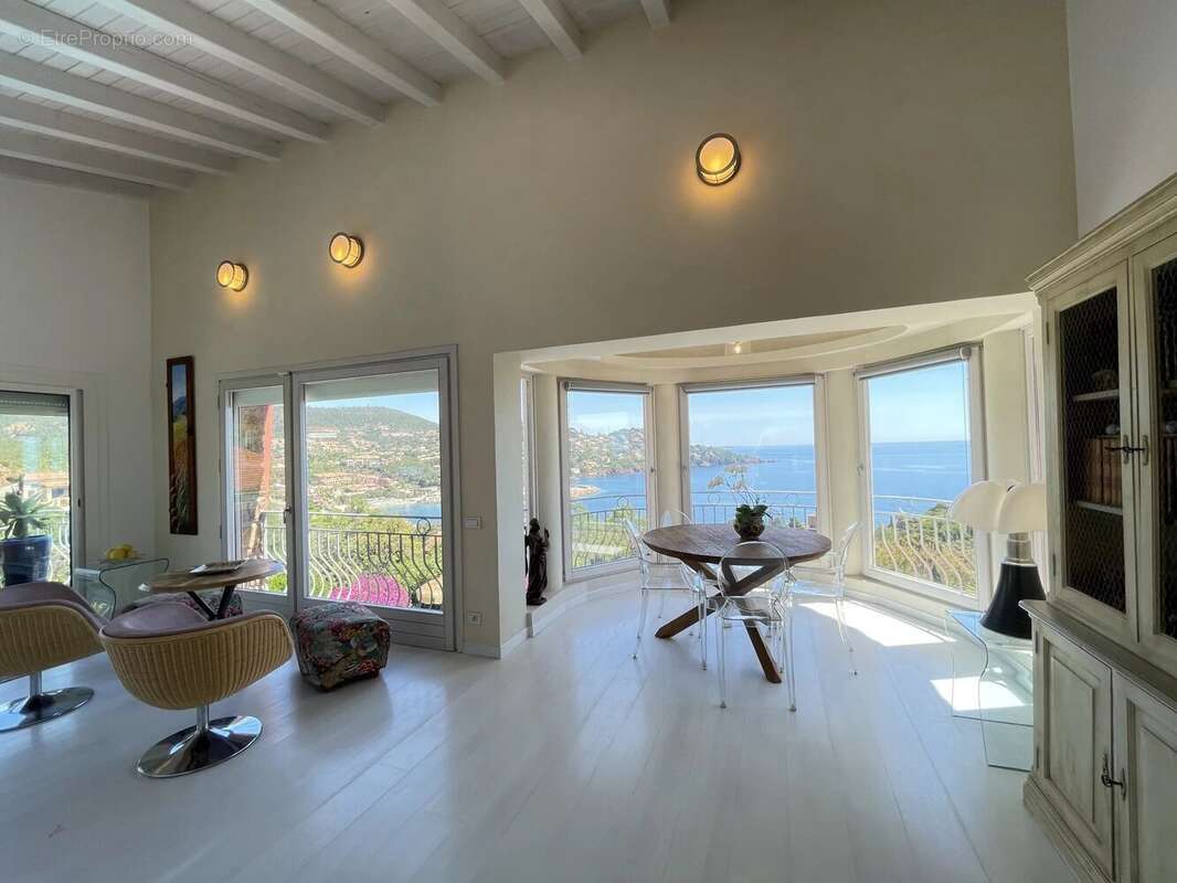 Maison à SAINT-RAPHAEL
