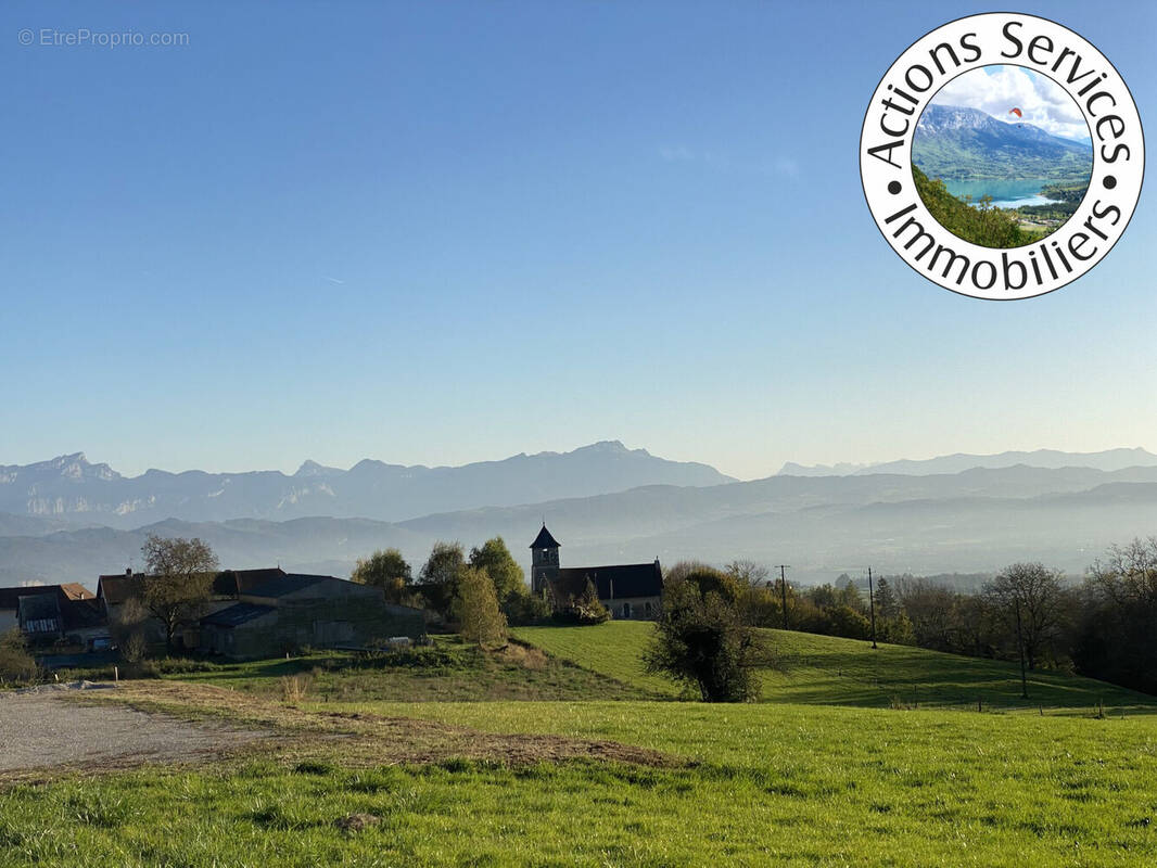Terrain à SAINT-GENIX-SUR-GUIERS