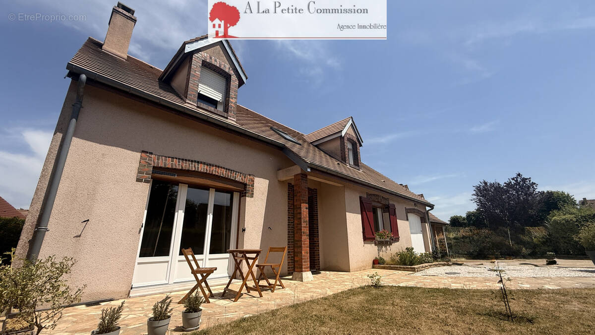 Maison à NOGENT-LE-PHAYE