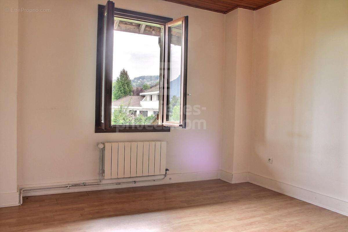 Maison à GRESY-SUR-AIX