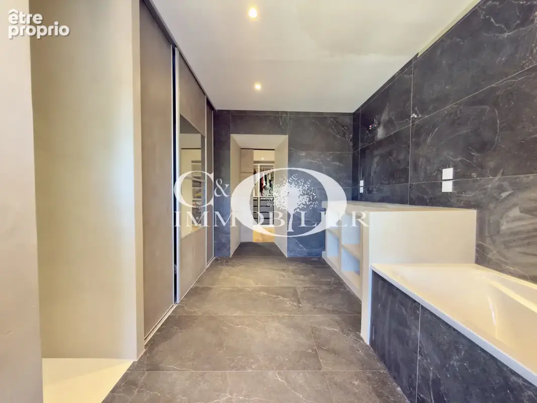 Maison en pierre rénovée avec soin de 145 m2 - photo 9