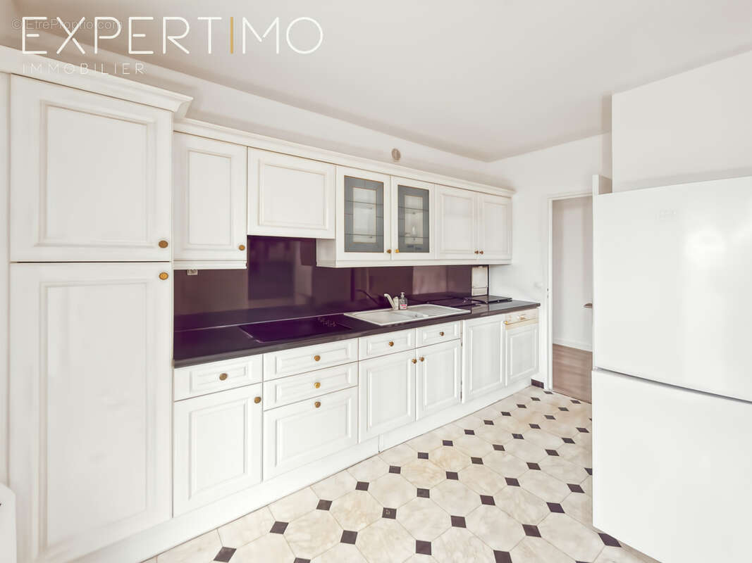 Appartement à SAINT-GRATIEN