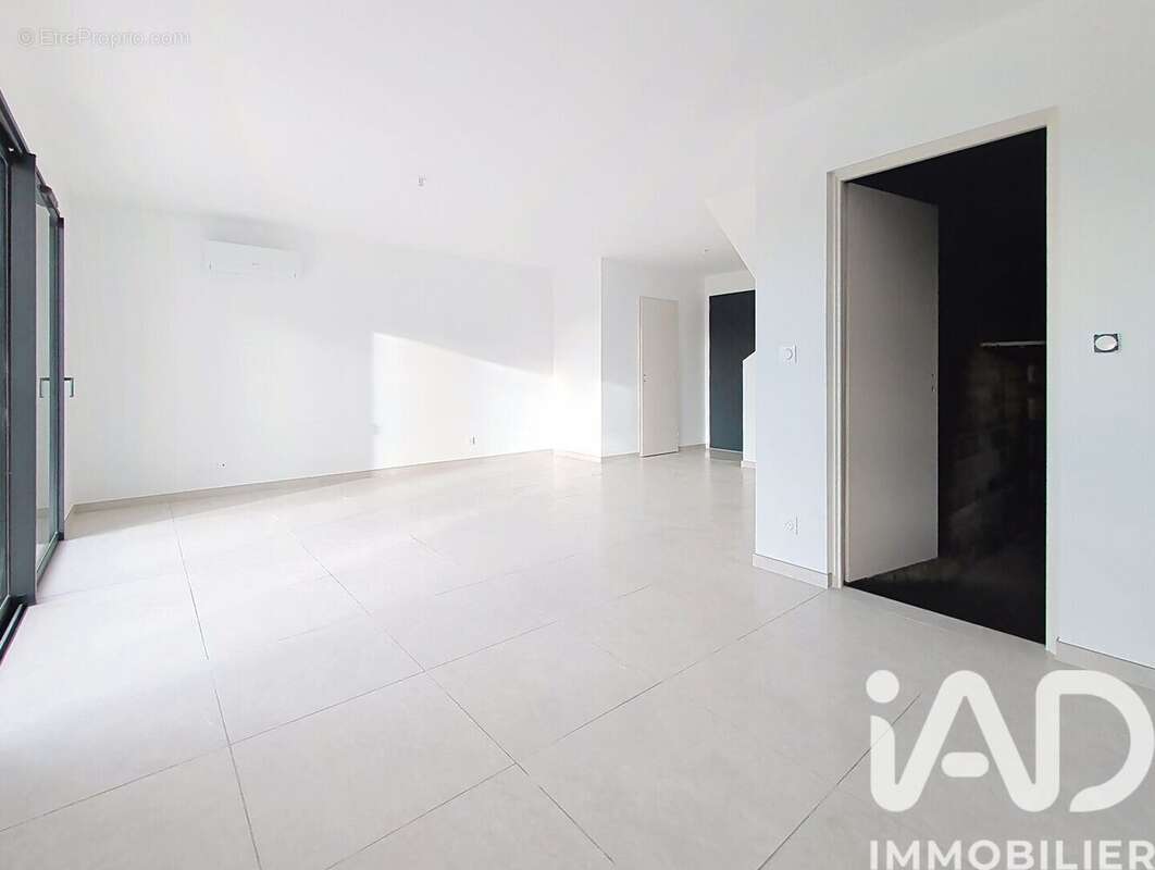 Photo 5 - Maison à SORGUES