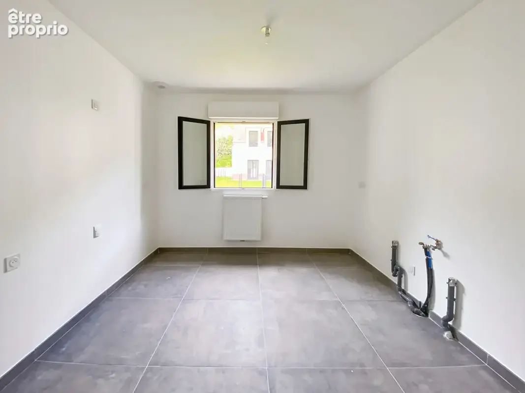 Maison - mantes la ville - 141m2 - photo 4