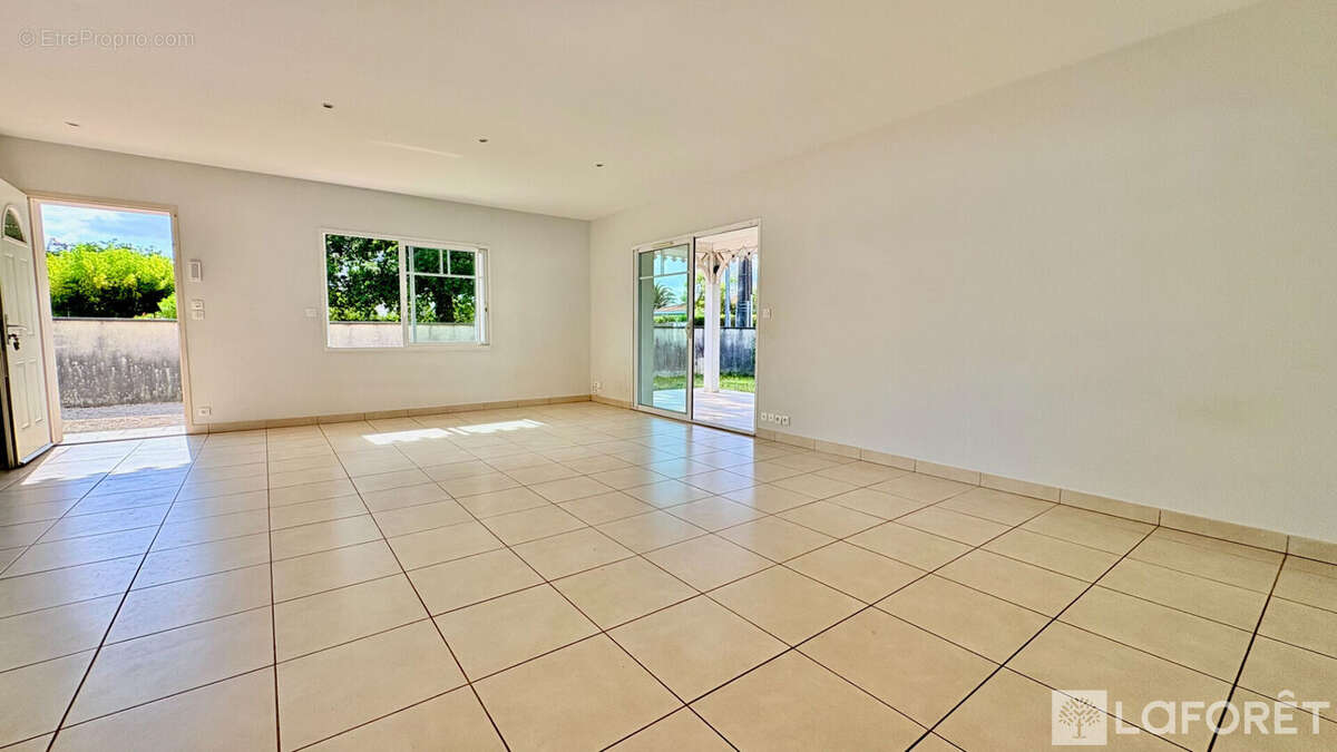 Aux portes de la Hume - Maison T4 de plain-pied avec garage - photo 2