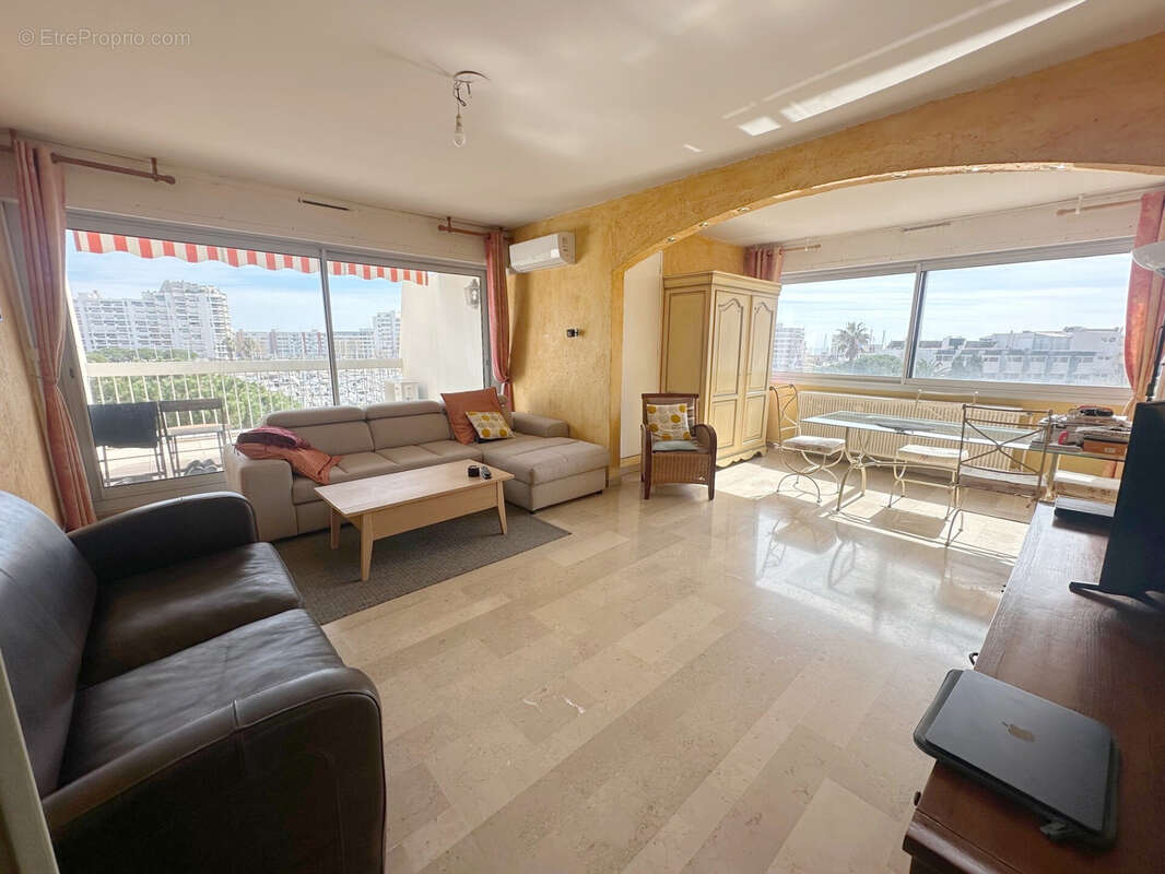 Appartement à CANDILLARGUES