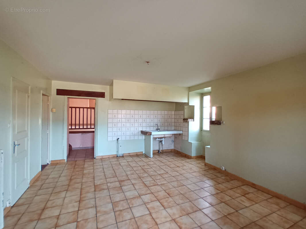 Maison à VILLEFRANCHE-DE-ROUERGUE