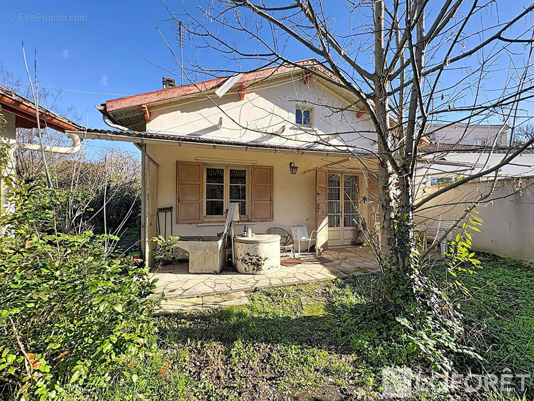 Maison à PESSAC