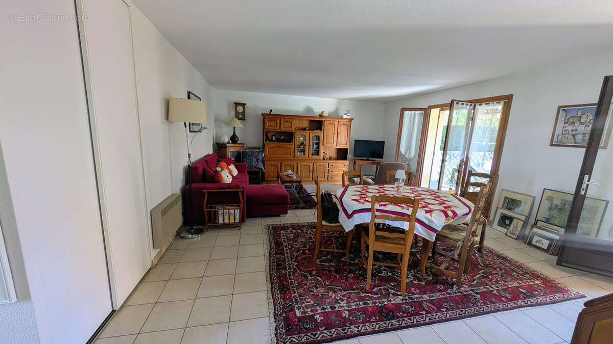 Maison à LAROQUE-DES-ALBERES