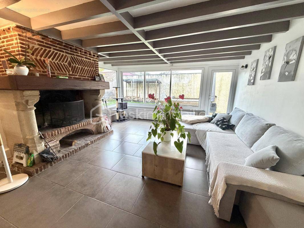 Maison à OISSEL
