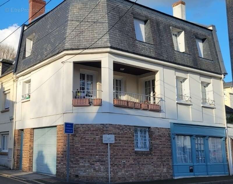 Maison à LILLEBONNE