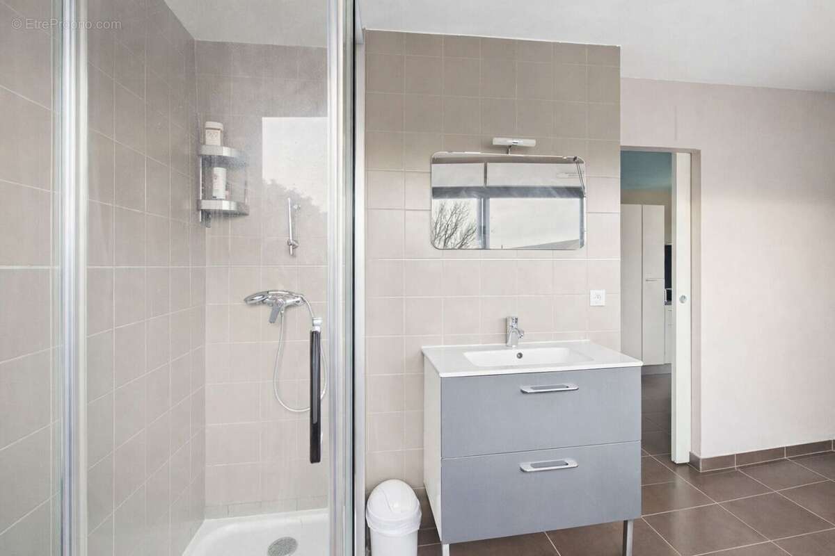 Appartement à LE PONTET