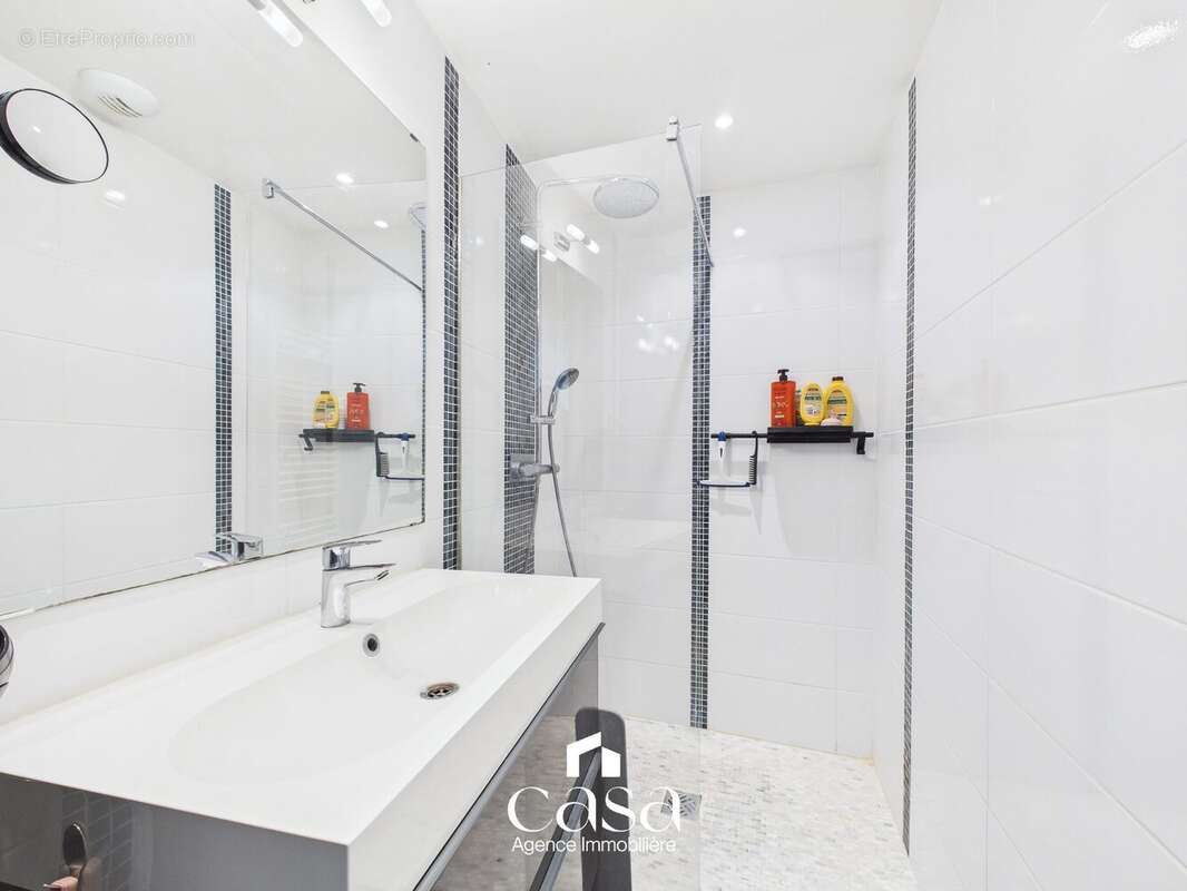 Maison à CRESSERONS