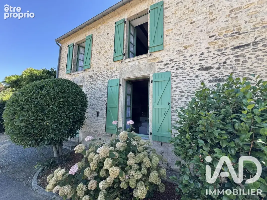 Photo 1 - Maison à SAINT-SULPICE-EN-PAREDS