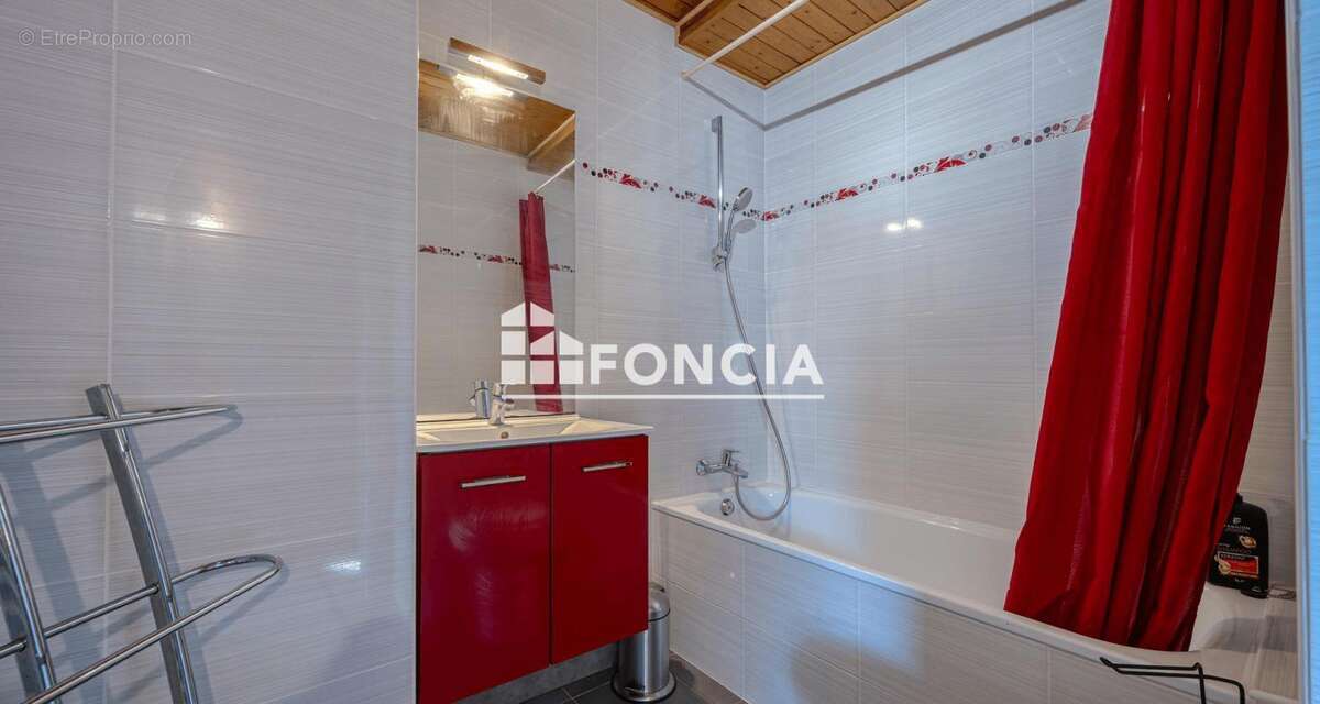 Appartement type 4 Duplex 3 chambres à Poisy avec Terrasse et parkings - photo 9