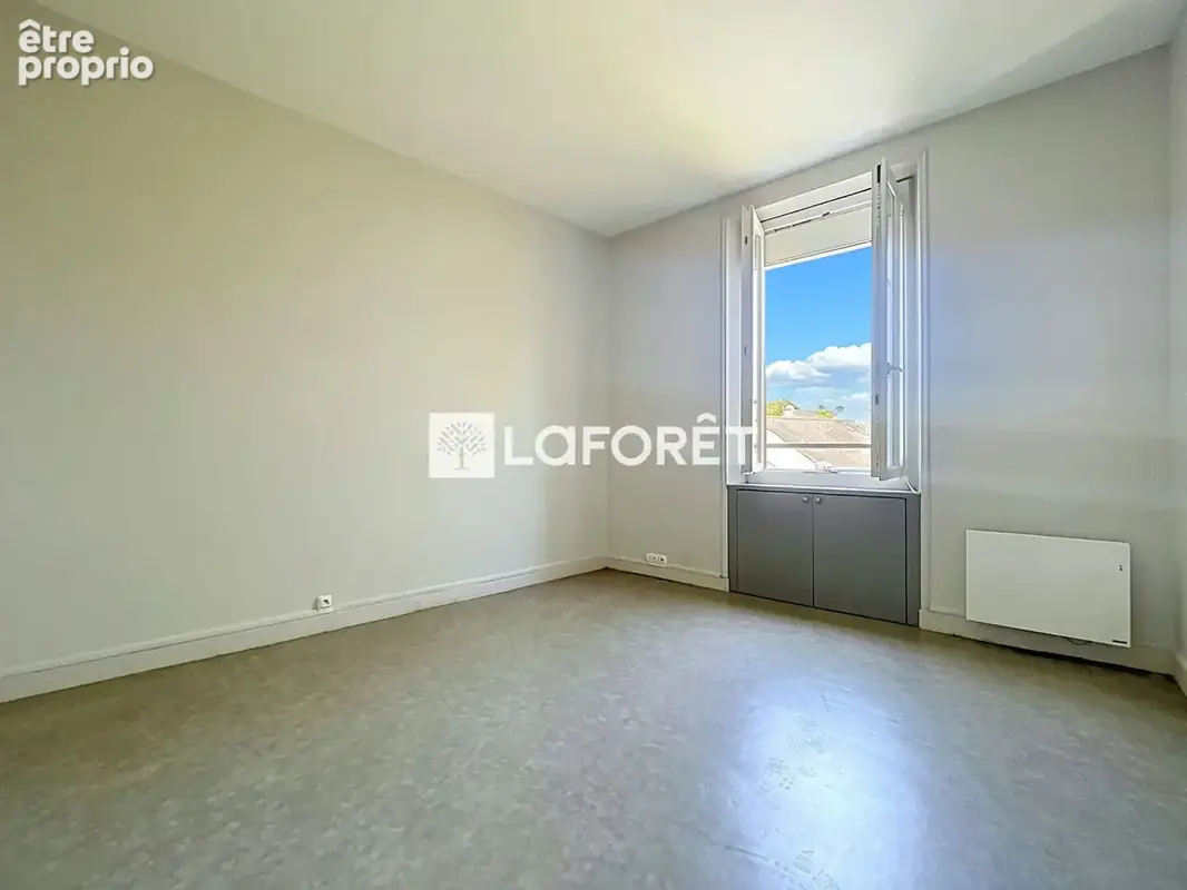 A deux pas de la gare et de la Place de la Visitation T3 de 65m² - photo 11