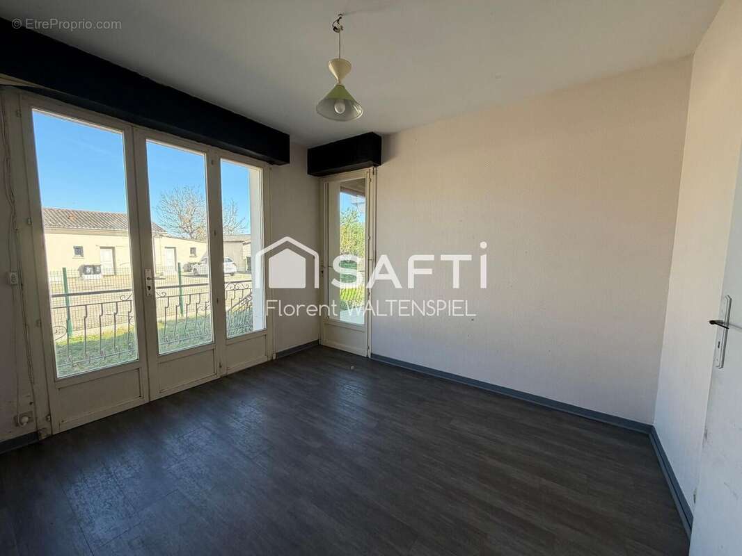 Maison 107 m² à Cadillac  - photo 4