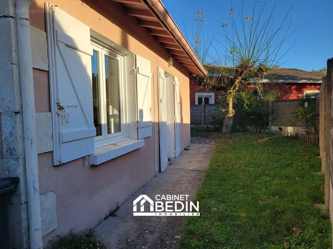 Maison à ARES