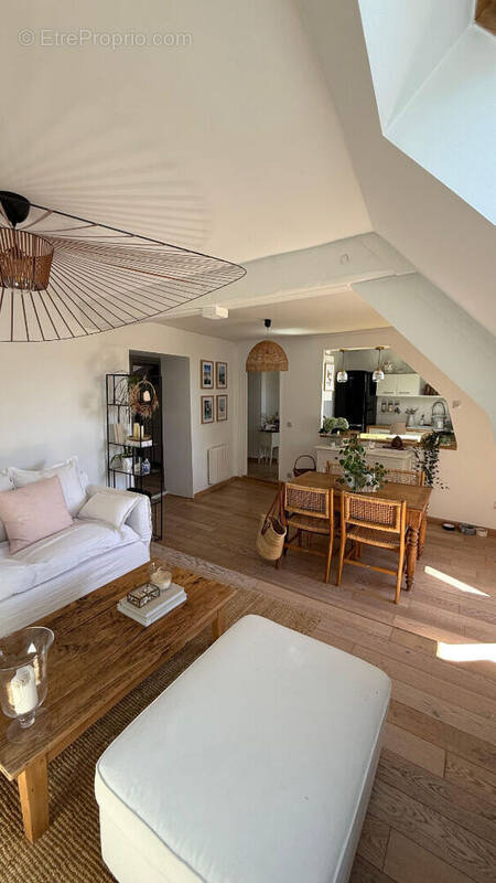 Appartement à LA QUEUE-LES-YVELINES