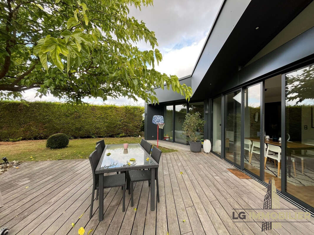 Maison à SAINT-FUSCIEN