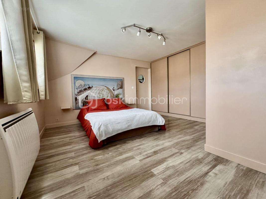 Maison à ESTREES-SAINT-DENIS