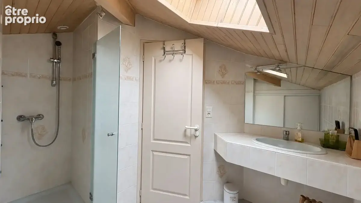 Maison d'architecte  140 m²  4 chambres  terrain de 1 195 m²  tout à pied - photo 16