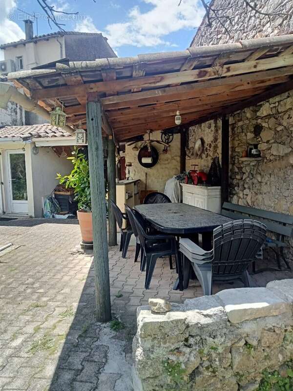 Maison à SAINT-HIPPOLYTE-DU-FORT