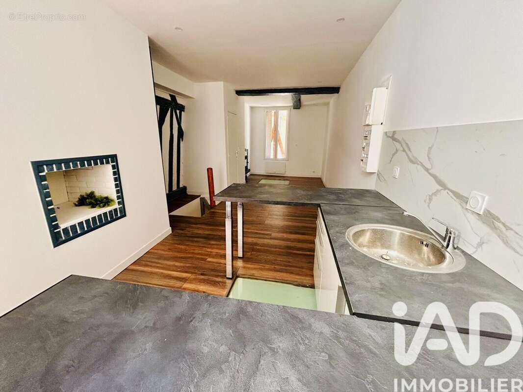 Photo 2 - Appartement à TROYES