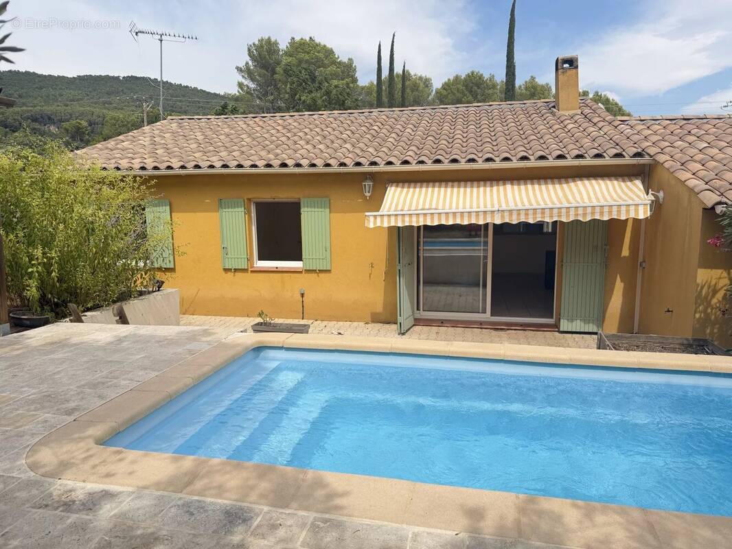 Maison à FIGANIERES