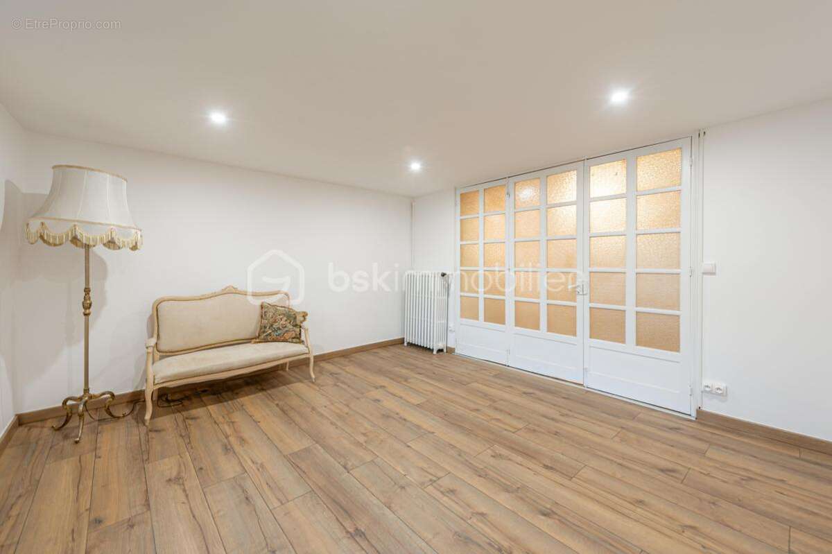 Exclusivité : LA ROCHE SUR FORON  Appartement spacieux de caractère + annexe indépendante avec jardin - photo 9