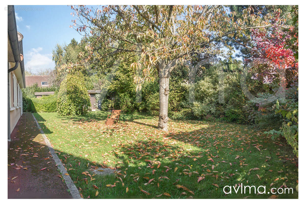 Maison à FEUCHEROLLES