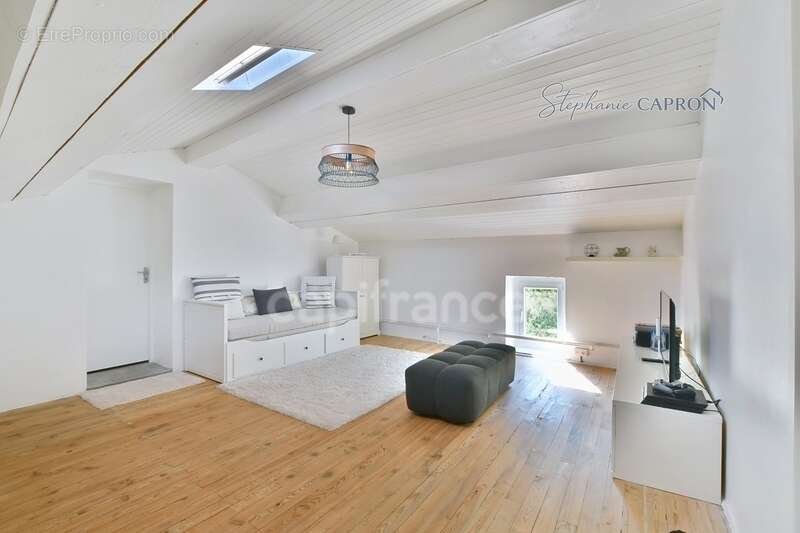 Maison Familiale de 141 m² à Tignieu-Jameyzieu - A découvrir sans attendre ! - photo 13