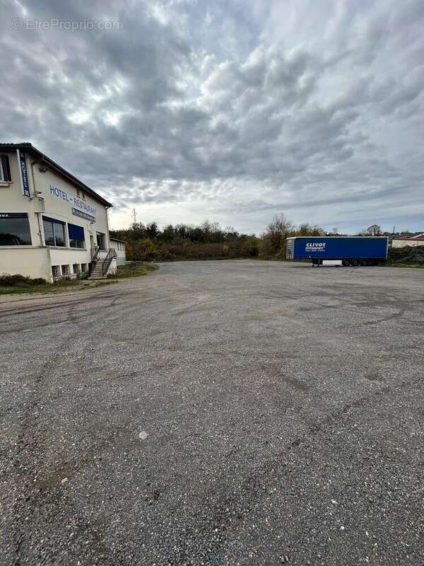 Commerce à CHAMPIGNY