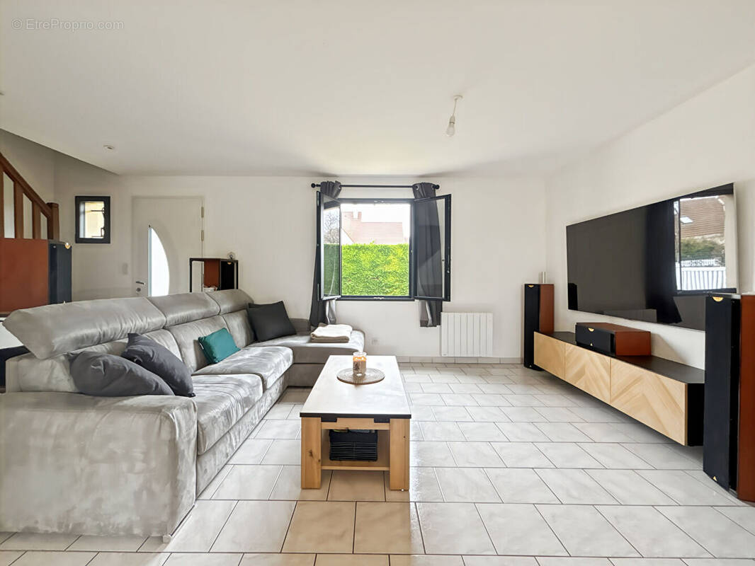 Maison à VERNEUIL-SUR-SEINE