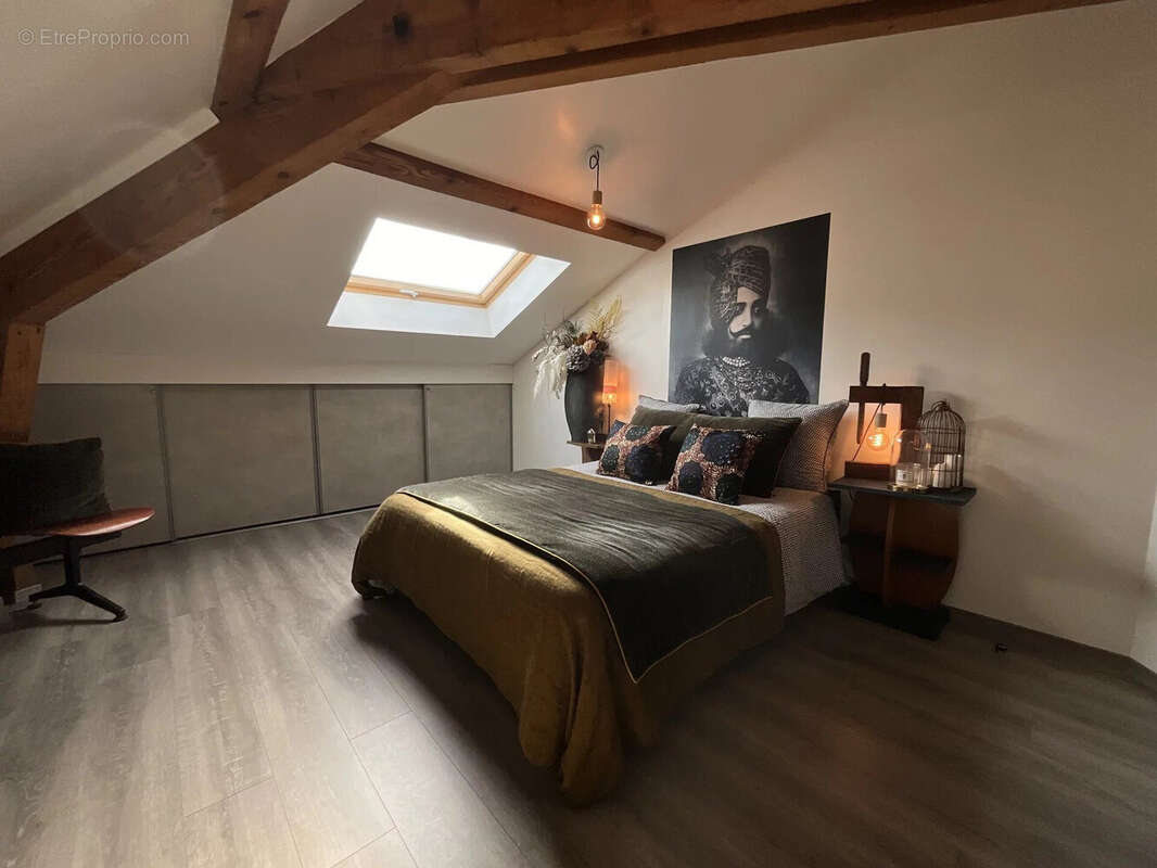 Appartement à BRISON-SAINT-INNOCENT