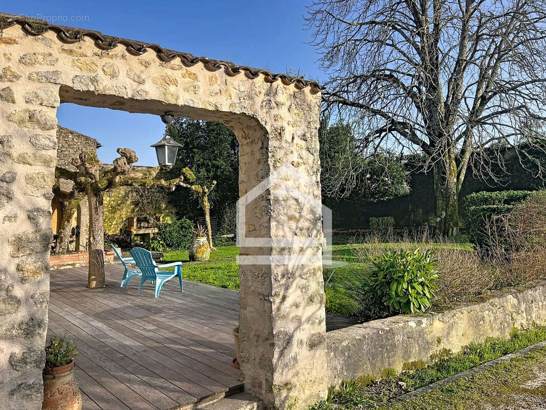 Maison à SAINT-LAURENT-MEDOC