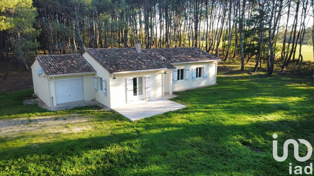 Photo 1 - Maison à SAINT-CHRISTOPHE-DE-DOUBLE