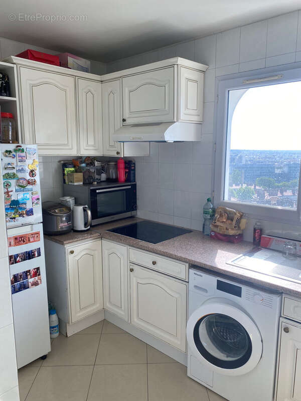Appartement à PARIS-20E