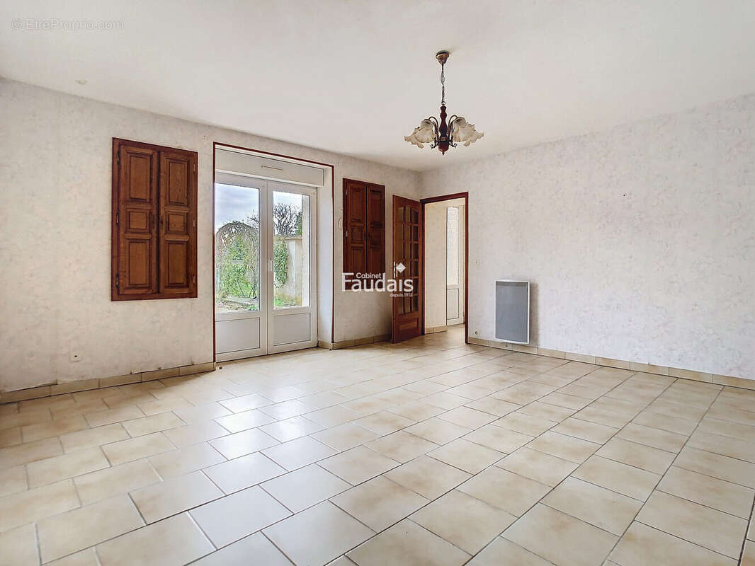 Maison 98 m² à Lithaire  - photo 4