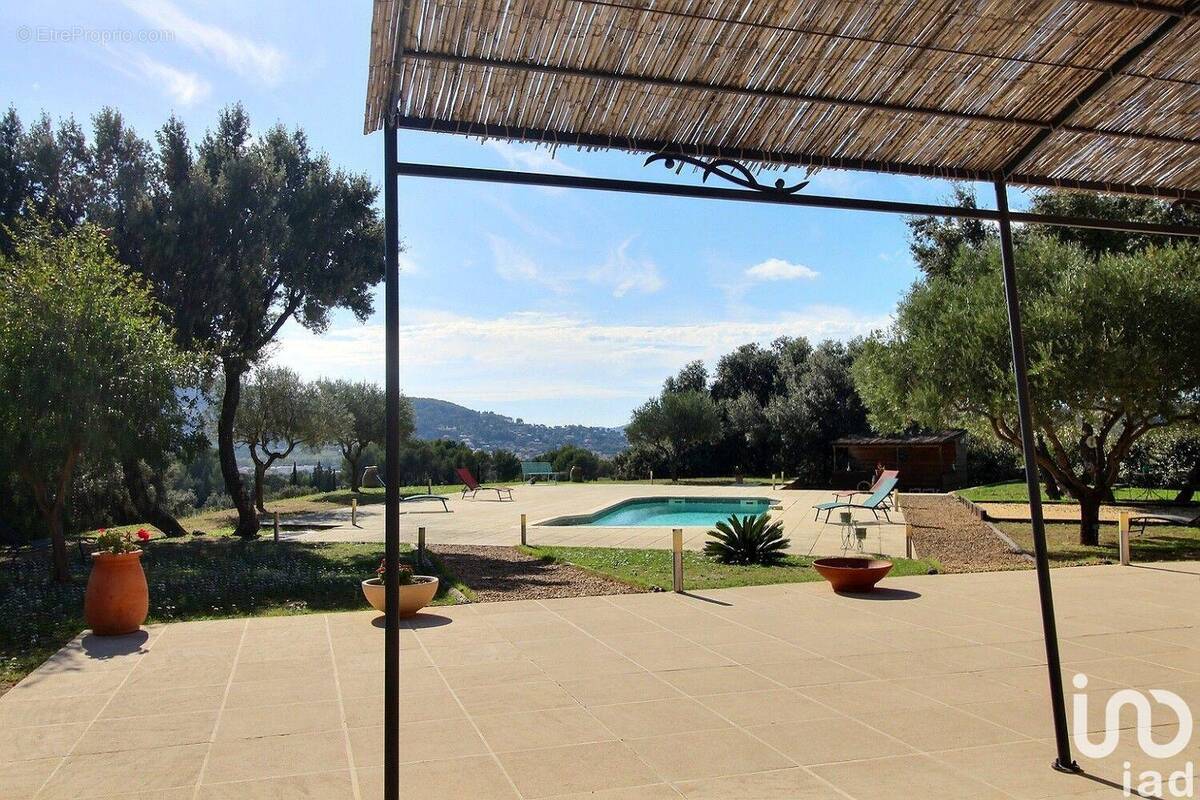 Photo 1 - Maison à LE BEAUSSET