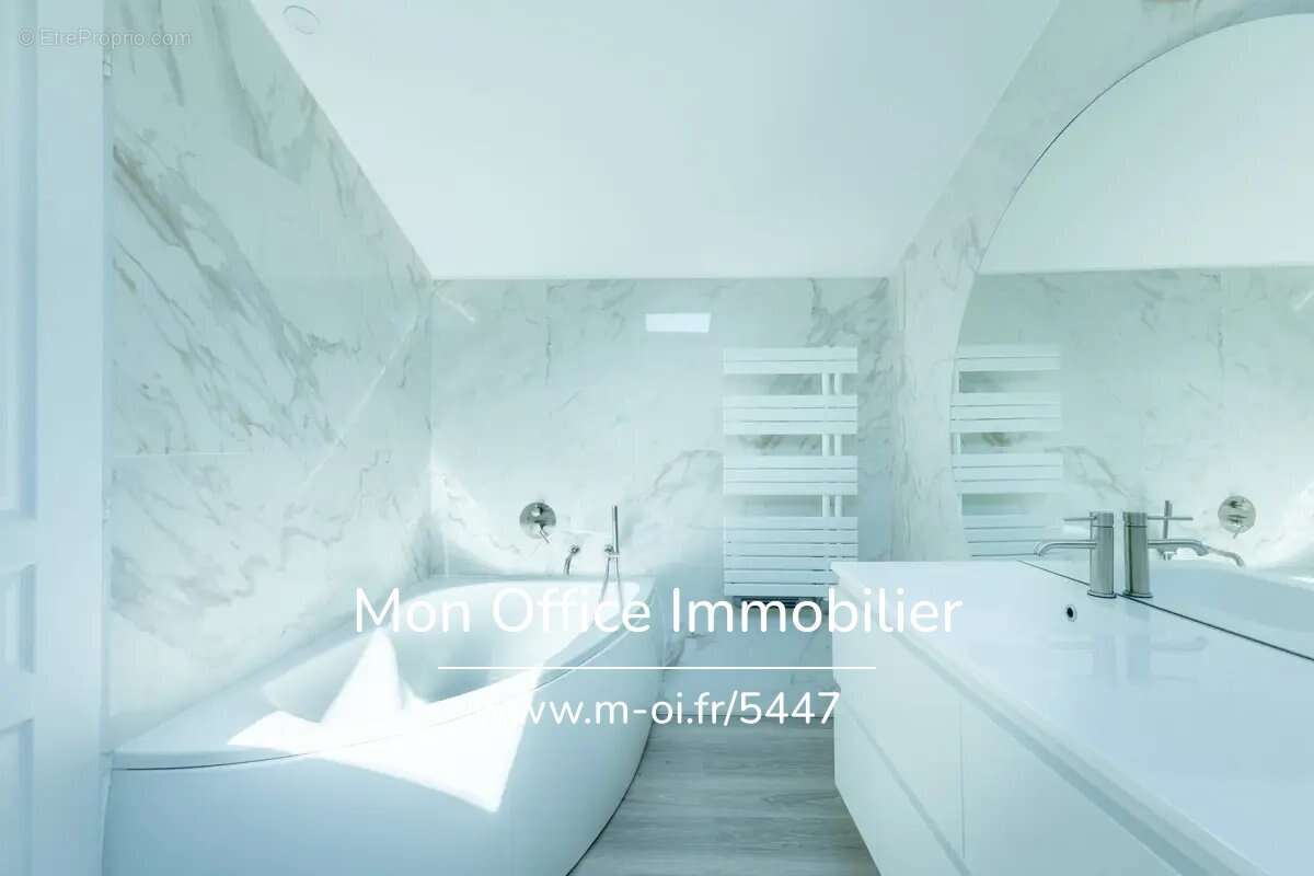 Appartement à MARSEILLE-8E