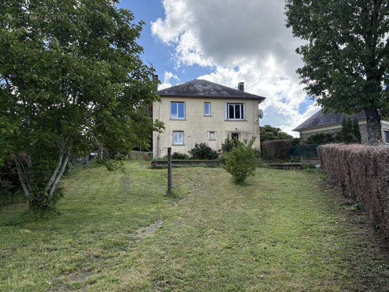 Maison à MASSERET