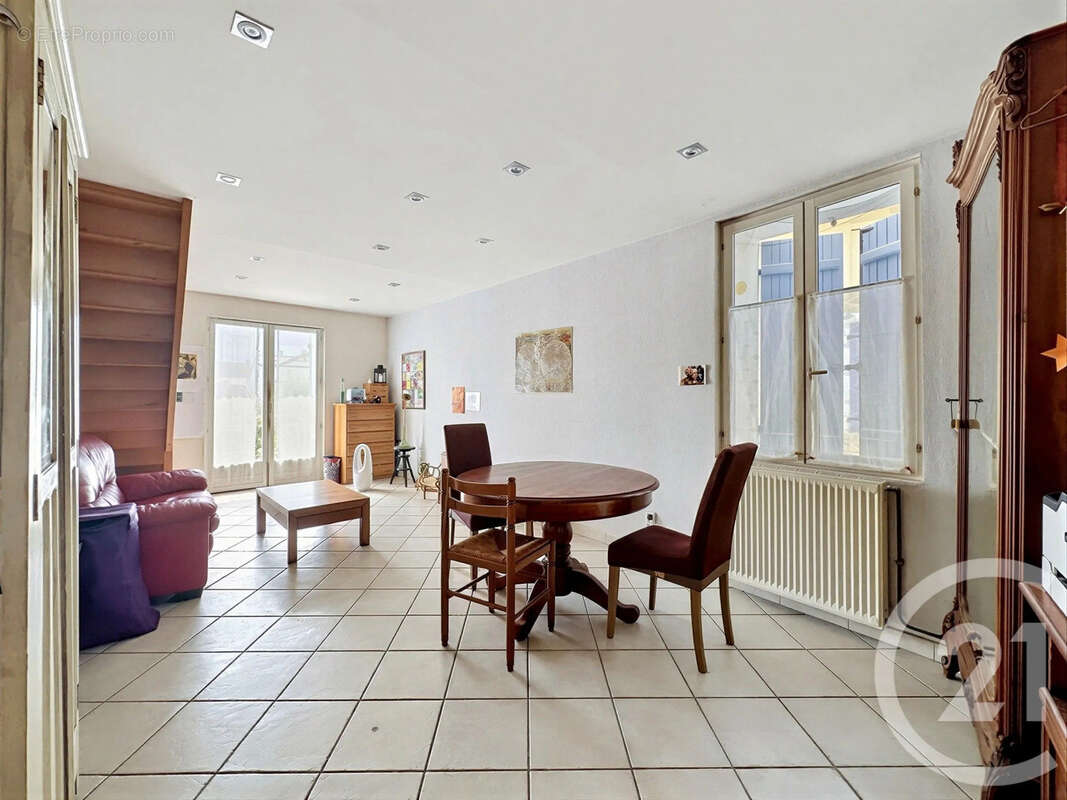 Maison 85 m² à Grigny  - photo 3