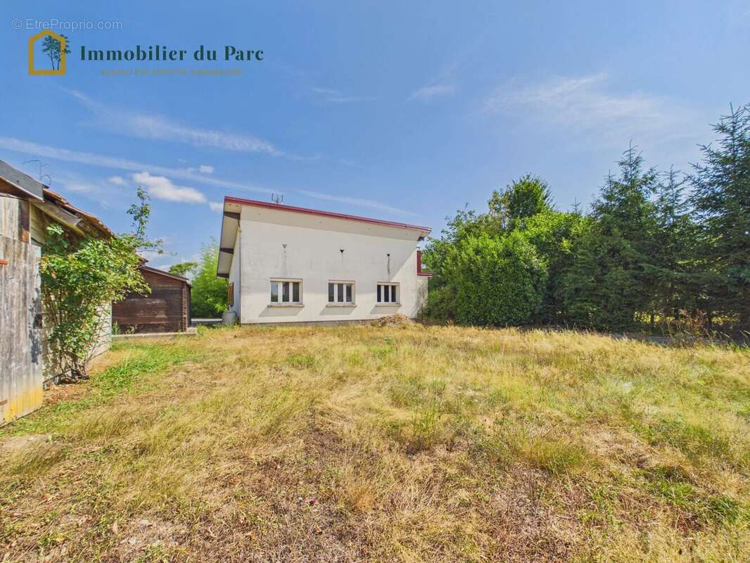 Maison à rénover avec terrain constructible – Investissement ou projet de vie au calme à Valdoie - photo 12