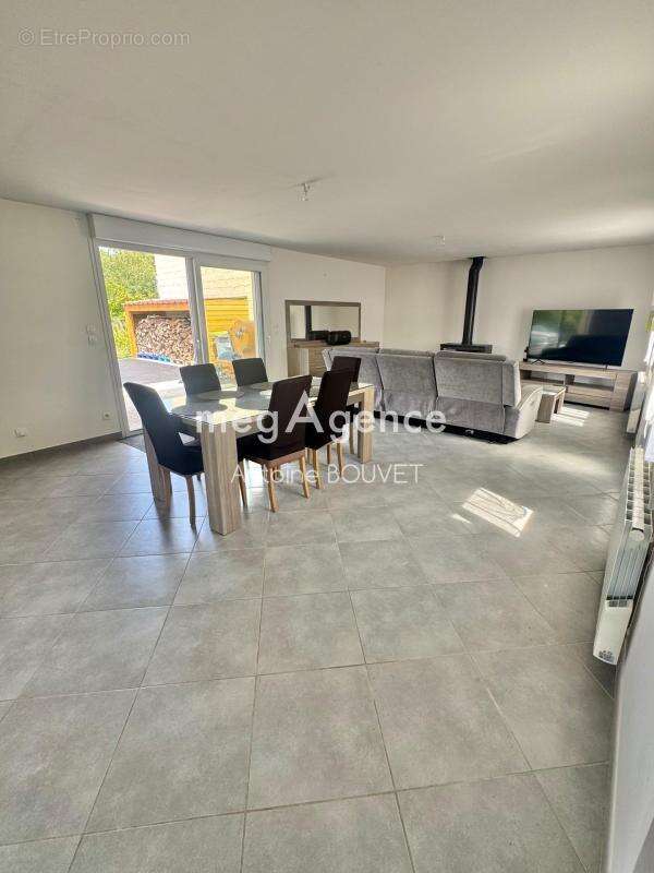 Maison individuelle 3 pièces, 127 m2 - photo 3